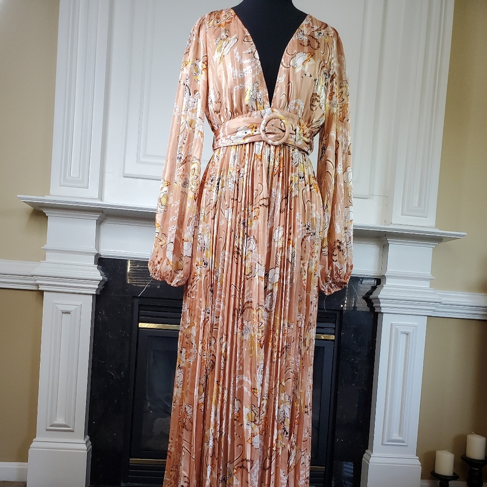 FLORAL MAXI PLEATED DRESS